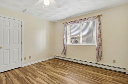 105 Nepaug Rd, South Kingstown RI  02882-2303 exterior