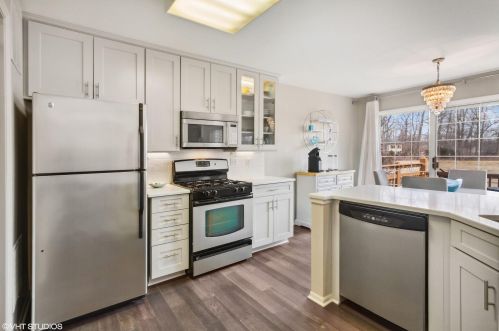 1791 Woodland Cir, Lake Geneva WI  53147-4967 exterior