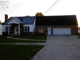 160 Walnut St, Bellevue, OH 44811-1536