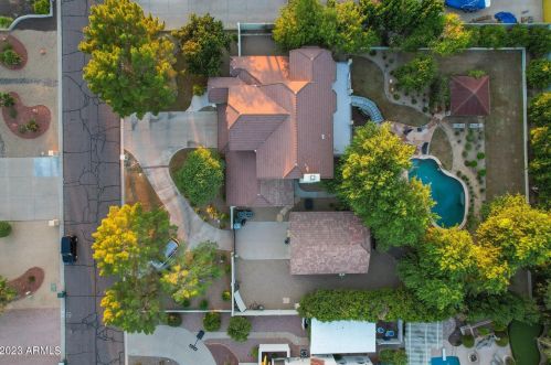 4822 Avenida Del Rey, Phoenix AZ  85083-2203 exterior