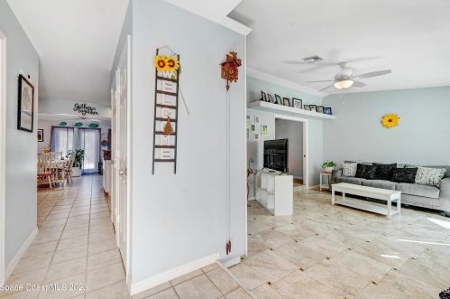 221 Degan Pl, Sebastian FL  32958-4509 exterior