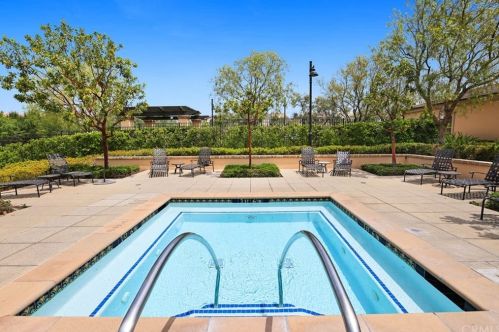 80 Hazelton, Irvine CA  92620-2189 exterior