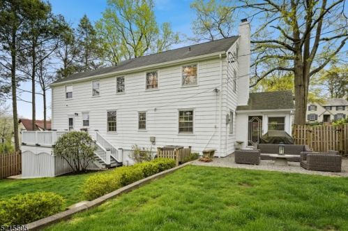 5 Walnut Ct, South Orange NJ  07079-1627 exterior