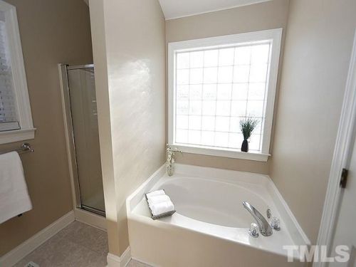 75 Spencers Gate Dr, Youngsville, NC 27596-7151