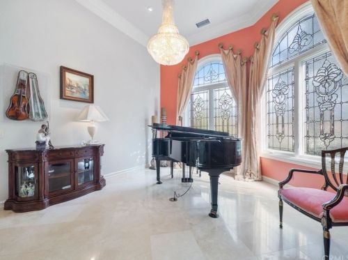 5 Shire, Trabuco Canyon CA  92679-4907 exterior