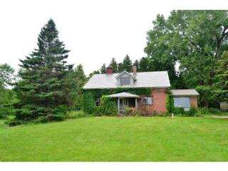 15 Chipmunk Ln, Colchester, VT 05446-6670