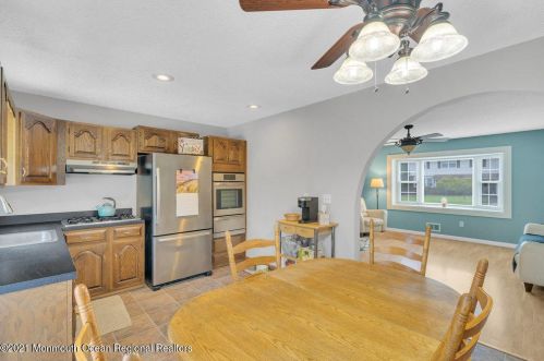 34 Wyoming Dr, Jackson Twp NJ  08527-1544 exterior