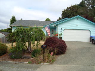 322 Yew St, Bremerton, WA 98310-2641