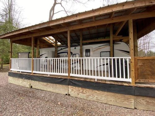 619 Flanigan Rd, Listonburg PA  15424-2029 exterior