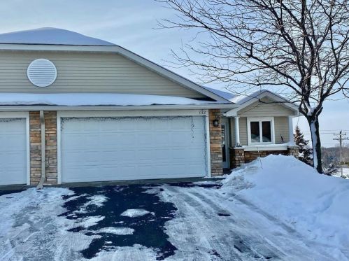 1112 Highpoint Ct, New Johannesburg, WI 54017-2298