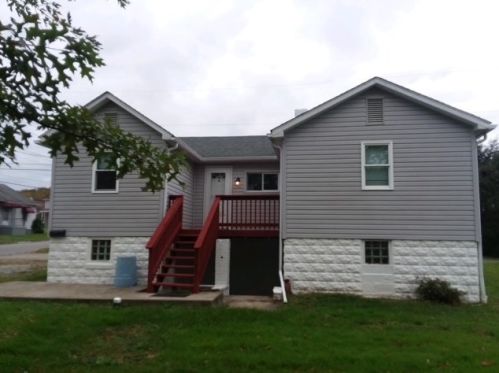 106 Redwood St, Grays Landing, PA 15461-1628