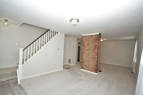 407 Catalpa St, New Kensington, PA 15068-5534