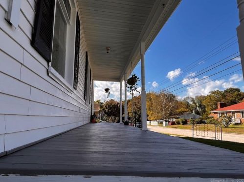 42 Elm St, Norwich CT  06351-2316 exterior