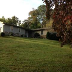 1940 Kings View Loop, Seymour TN  37865-4484 exterior