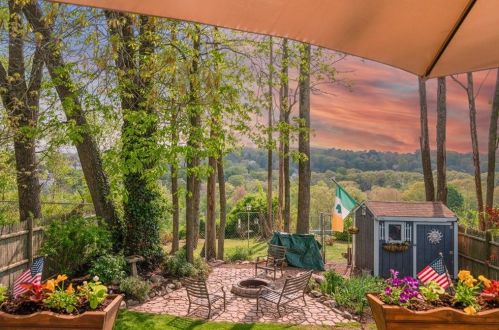 37 Plant St, Cumberland RI  02864-1910 exterior