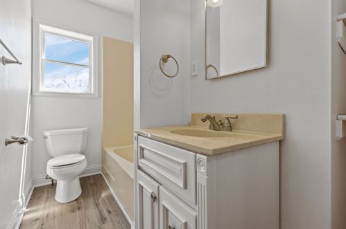 711 Bluff St, Bridgeville PA  15017-2431 exterior