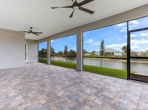 650 5th Pl, Cape Coral, FL 33909-2004