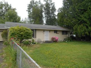 11714 Waller Rd, Tacoma, WA 98446-2120