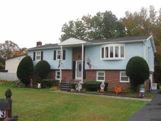 13 Clinton Ct, Bemis Heights, NY 12170-1307