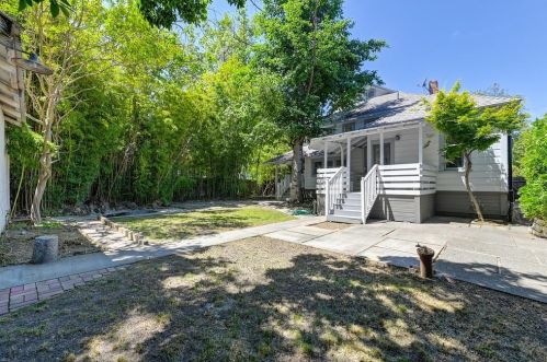 757 1st St, Woodland CA  95695-4805 exterior