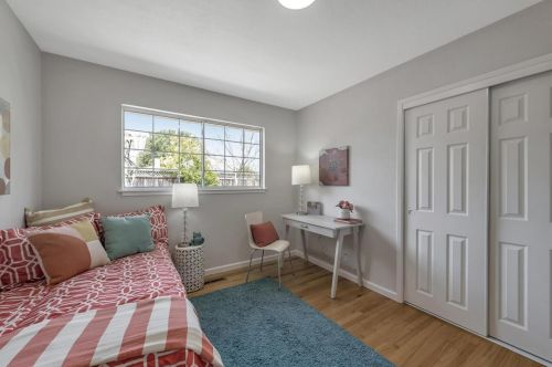 957 Lorne Way, Sunnyvale CA 94087-4916 exterior