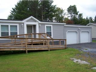 21 Jorgensen Ln, Barre, VT 05641-4490