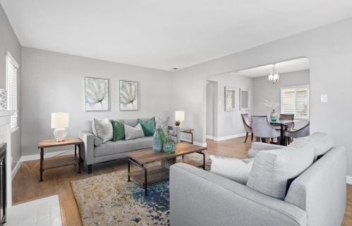 584 Bryan Ave, Sunnyvale CA  94086-6422 exterior