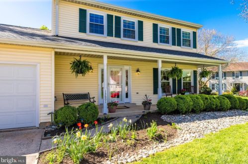 13601 Brass Harness Ct, Herndon VA  20171-3364 exterior