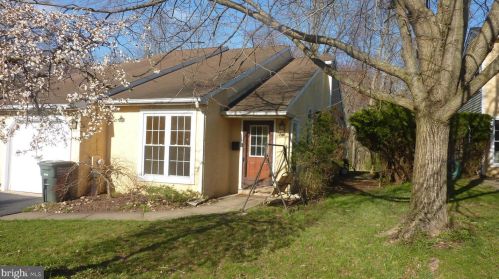 2108 Sturbridge Cmn, Southampton, PA 18966-2930