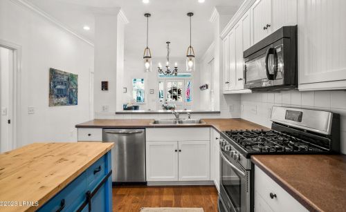 88 Bostick Cir, Beaufort SC  29902-5731 exterior