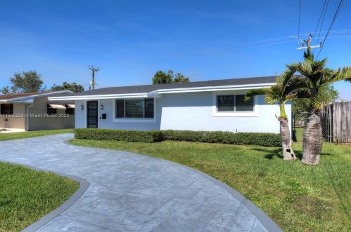 8761 15th Ct, Hollywood, FL 33024-4769