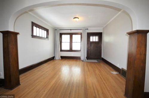 1011 Jenks Ave, Saint Paul, MN 55106-3319