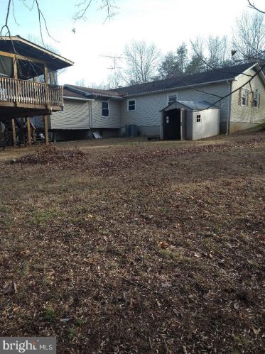 243 Stony Hill Rd, Fredericksburg VA  22406-4128 exterior