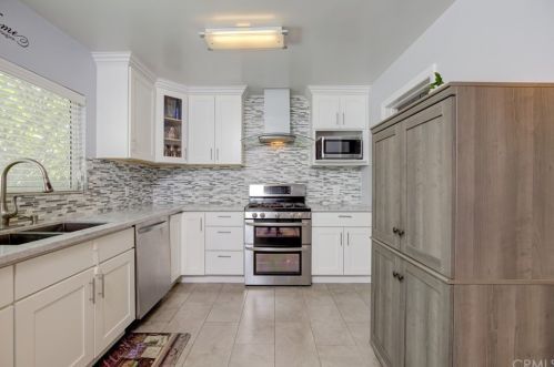 18807 Cerise Ave, Torrance, CA 90504-5808