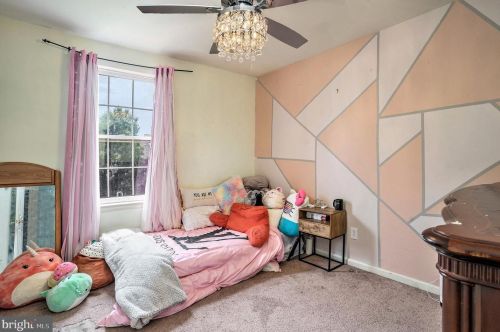 1109 Oxford Cir, Lansdale PA 19446-6653 exterior