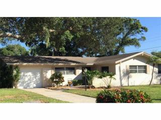 13549 126th Ave, Largo, FL 33774-2433