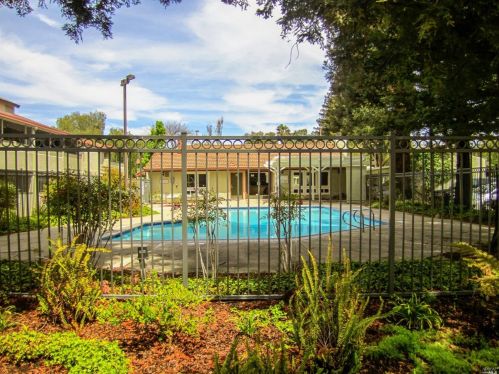 1505 Kirker Pass Rd, Concord CA  94521-3258 exterior