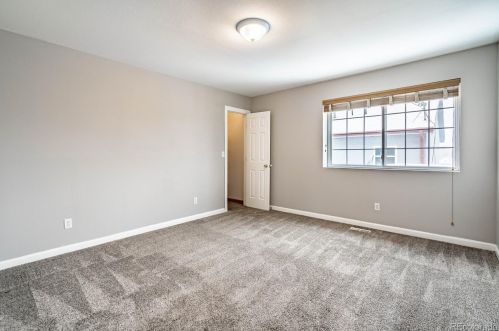 1240 Yosemite St, Denver CO 80237-1925 exterior