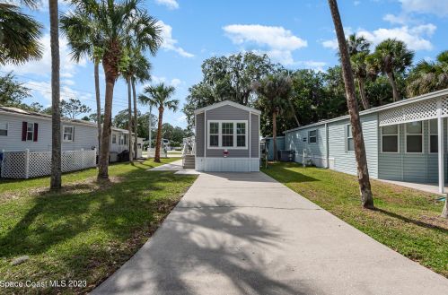 503 Lake Dr, Titusville FL  32780-2535 exterior