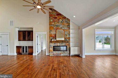 131 Orchard Grove Dr, Camden-Wy DE  19934-4909 exterior