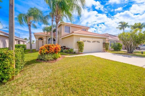 491 182nd Way, Hollywood FL  33029-4322 exterior