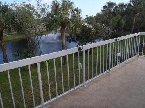 1222 Sussex St, Boynton Beach FL  33436-8605 exterior