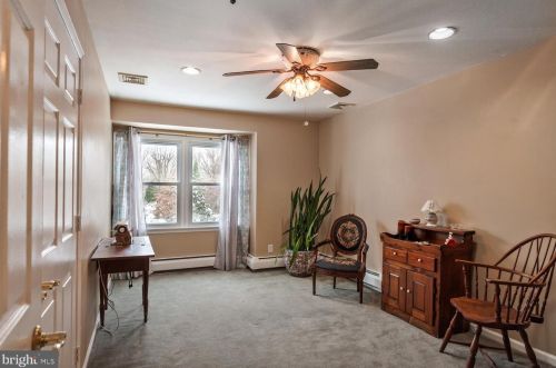 370 Ramsey Rd, Yardley PA 19067-4639 exterior