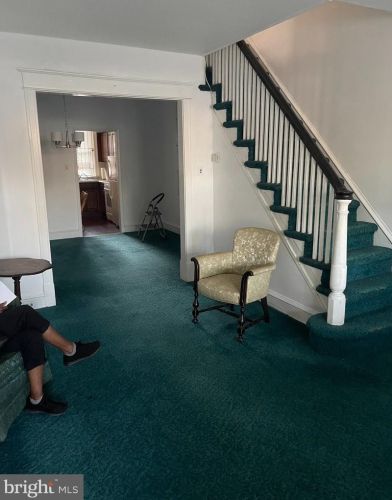 6636 Chew Ave, Philadelphia PA  19119-2003 exterior