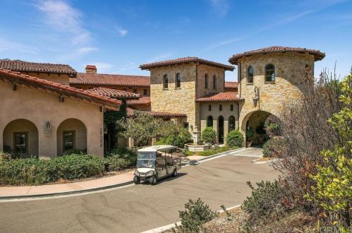 28782 Vista Valley Dr, Vista CA  92084-2223 exterior