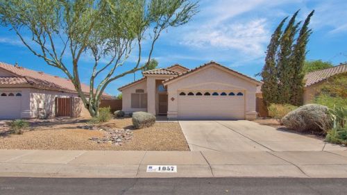 1057 Monterey St, Gilbert, AZ 85233-2653