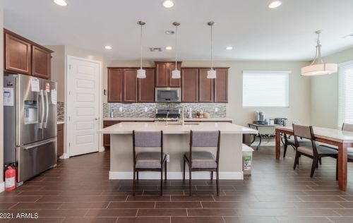4942 Bridal Vail Dr, Gilbert, AZ 85298-0526