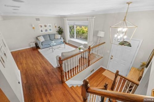 15 Williams Rd, Montvale, NJ 07645-2319