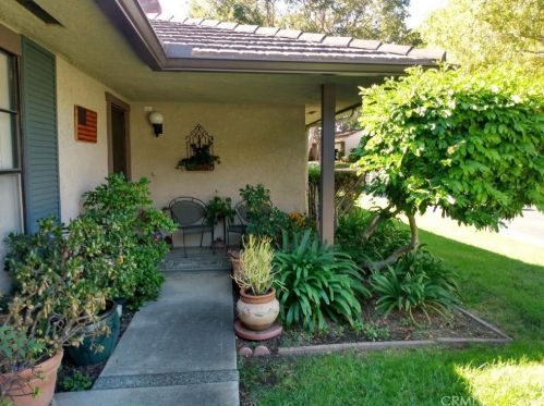 5252 Thorn Tree Ln, Irvine, CA 92612-2346