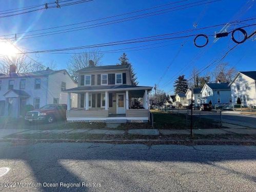 63 Wayne Ave, East Freehold, NJ 07728-1834